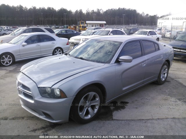 2C3CDXBG2EH344408 - 2014 DODGE CHARGER SE SILVER photo 2