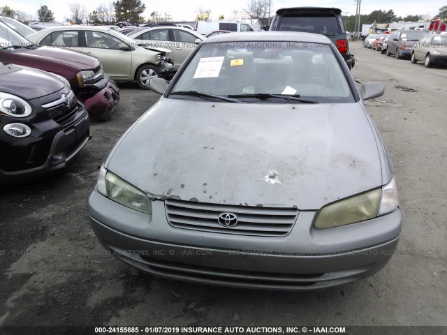 4T1BG22K1VU146921 - 1997 TOYOTA CAMRY CE/LE/XLE GRAY photo 6