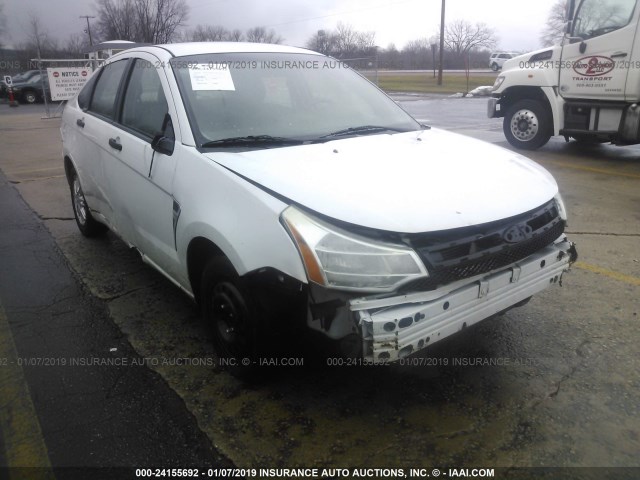 1FAHP35N38W204875 - 2008 FORD FOCUS SE/SEL/SES WHITE photo 6