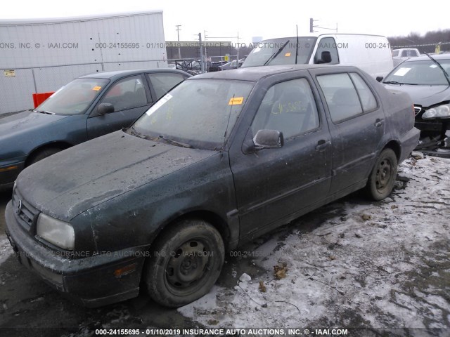 3VWRF81H5WM266528 - 1998 VOLKSWAGEN JETTA TDI GREEN photo 2