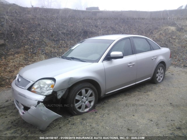 1FAHP24107G147696 - 2007 FORD FIVE HUNDRED SEL SILVER photo 2