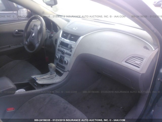 1G1ZG57B29F116956 - 2009 CHEVROLET MALIBU LS GREEN photo 5