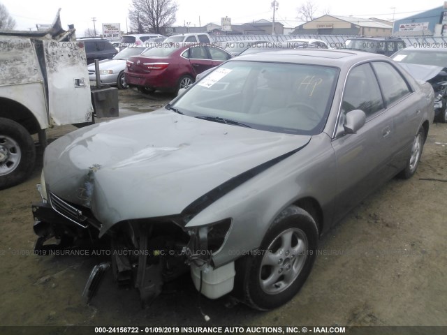 JT8BF28GXX0208805 - 1999 LEXUS ES 300 GRAY photo 2