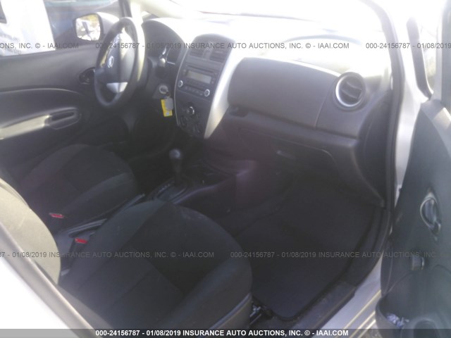 3N1CE2CP0GL393162 - 2016 NISSAN VERSA NOTE S/S PLUS/SV/SL/SR SILVER photo 5