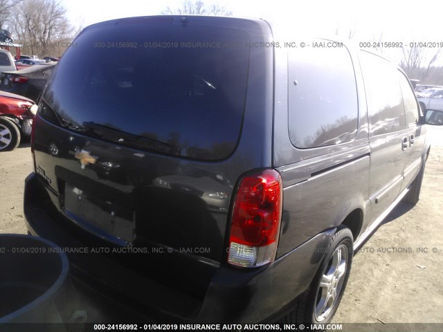 1GNDV23148D131589 - 2008 CHEVROLET UPLANDER LS GRAY photo 4