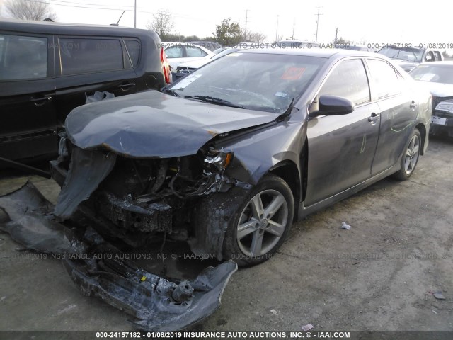 4T1BF1FK5EU434187 - 2014 TOYOTA CAMRY L/SE/LE/XLE GRAY photo 2