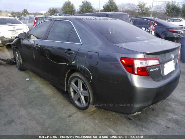 4T1BF1FK5EU434187 - 2014 TOYOTA CAMRY L/SE/LE/XLE GRAY photo 3