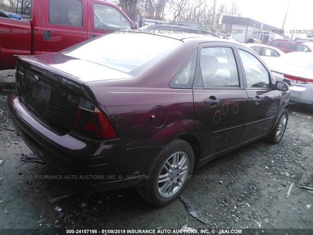 1FAFP34N57W206800 - 2007 FORD FOCUS ZX4/S/SE/SES წითელი ფოტო 4