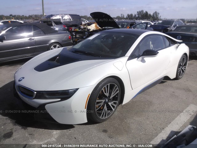 WBY2Z2C51GV676020 - 2016 BMW I8 WHITE photo 2