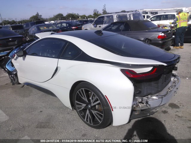 WBY2Z2C51GV676020 - 2016 BMW I8 WHITE photo 3