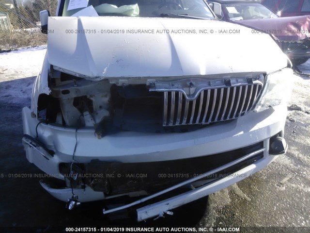 5LMFU28596LJ09471 - 2006 LINCOLN NAVIGATOR 白色 照片 6
