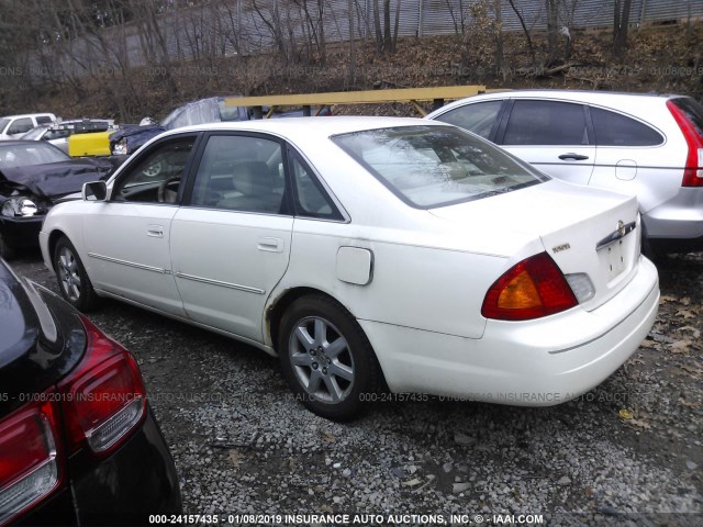 4T1BF28B8YU065106 - 2000 TOYOTA AVALON XL/XLS WHITE photo 3