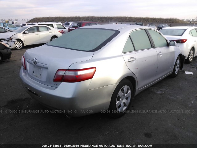 4T1BK46K39U577559 - 2009 TOYOTA CAMRY SE/LE/XLE SILVER photo 4