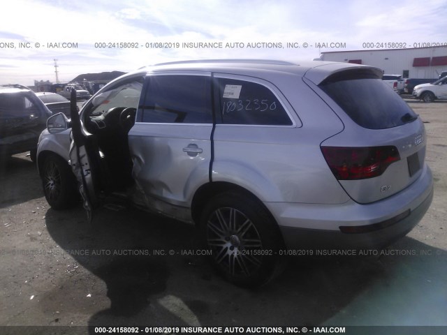 WA1AV74LX7D017050 - 2007 AUDI Q7 4.2 QUATTRO SILVER photo 3