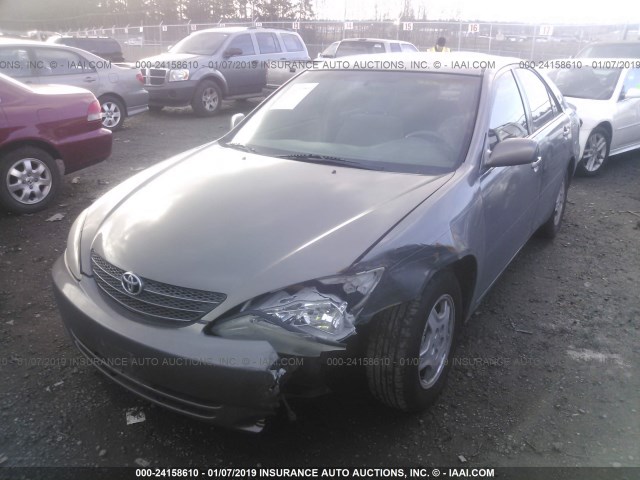 4T1BF32K02U516034 - 2002 TOYOTA CAMRY LE/XLE/SE BEIGE photo 2