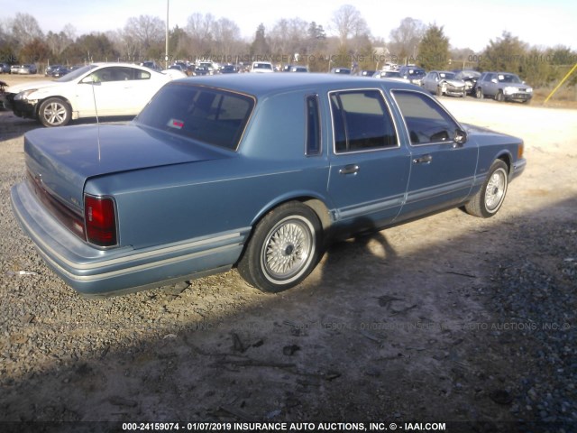 1LNLM81W4PY633868 - 1993 LINCOLN TOWN CAR EXECUTIVE Light Blue photo 4