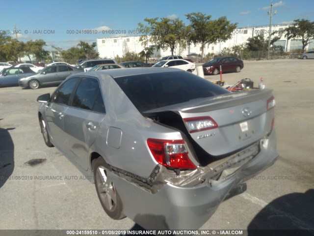 4T1BF1FK0CU034664 - 2012 TOYOTA CAMRY SE/LE/XLE 银色 照片 3