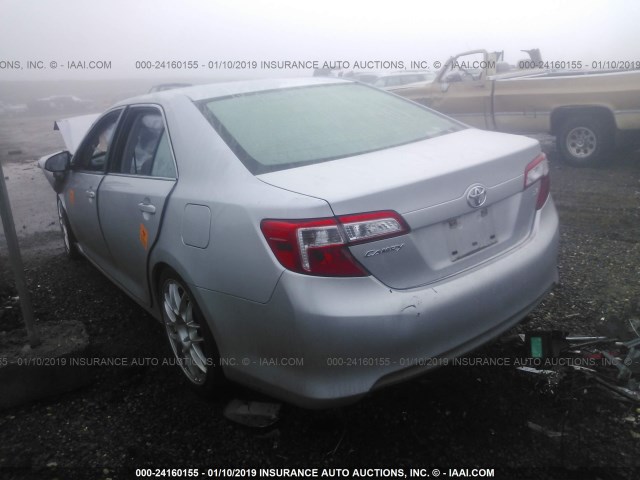 4T1BF1FK5CU059690 - 2012 TOYOTA CAMRY SE/LE/XLE SILVER photo 3