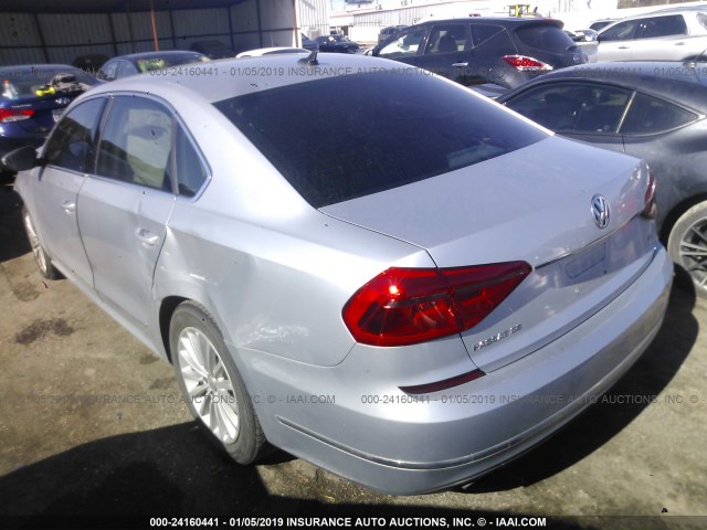 1VWBS7A33GC039109 - 2016 VOLKSWAGEN PASSAT SE SILVER photo 3