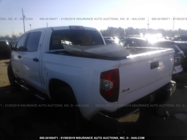 5TFDW5F17EX353377 - 2014 TOYOTA TUNDRA CREWMAX SR5 WHITE photo 3