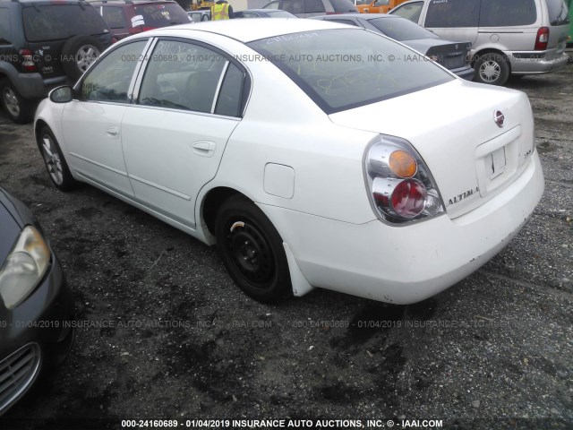 1N4AL11D33C147845 - 2003 NISSAN ALTIMA S/SL WHITE photo 3