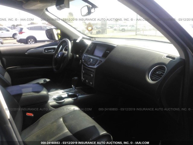 5N1DR2MN3HC644347 - 2017 NISSAN PATHFINDER S/SV/SL/PLATINUM GRAY photo 5