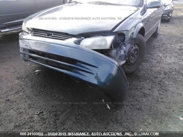 JT2BG22K1V0044149 - 1997 TOYOTA CAMRY LE/XLE GREEN photo 6