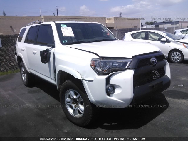 JTEBU5JR8G5385453 - 2016 TOYOTA 4RUNNER SR5 PREM/LTDL/TRAIL/TRD WHITE photo 1