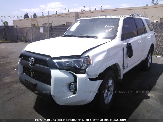 JTEBU5JR8G5385453 - 2016 TOYOTA 4RUNNER SR5 PREM/LTDL/TRAIL/TRD WHITE photo 2