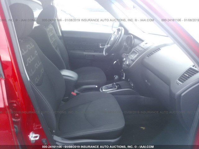 KNDJT2A60D7488311 - 2013 KIA SOUL +/!/SPORT RED photo 5