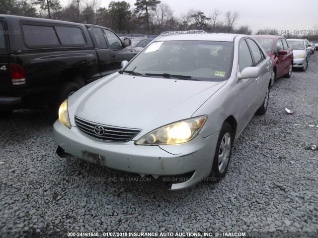 4T1BE32K26U735358 - 2006 TOYOTA CAMRY LE/XLE/SE SILVER photo 2