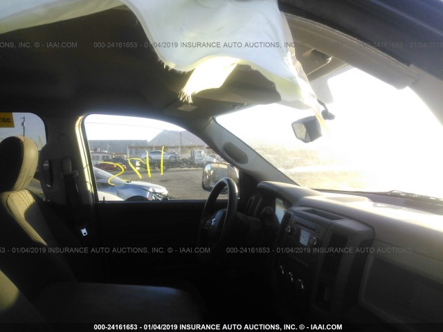 1C6RD6FT1CS331721 - 2012 DODGE RAM 1500 ST WHITE photo 5