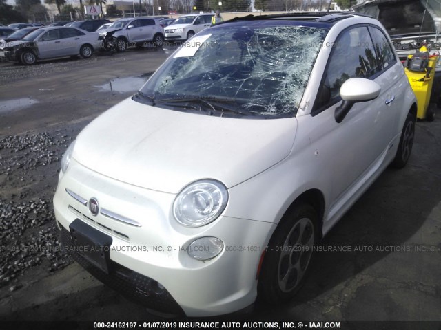 3C3CFFGE1DT745935 - 2013 FIAT 500 ELECTRIC WHITE photo 2