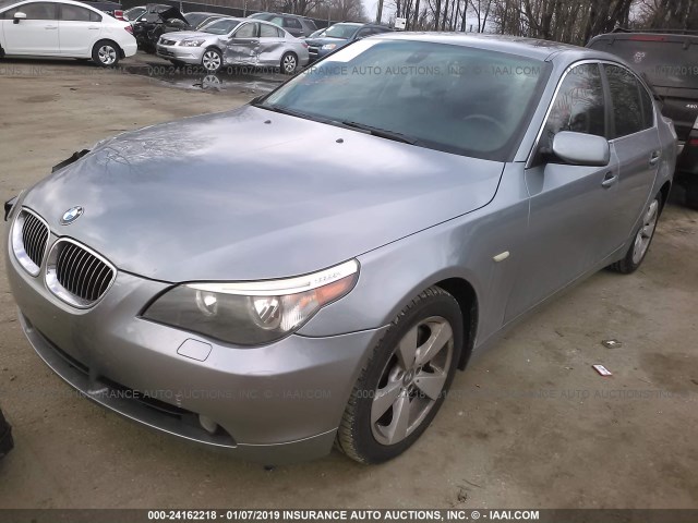 WBANF33547CW69620 - 2007 BMW 525 XI SILVER photo 2