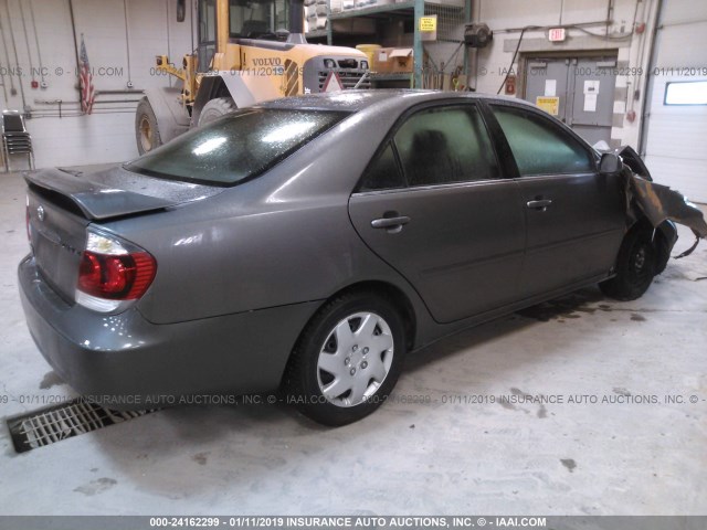 4T1BE32K55U552387 - 2005 TOYOTA CAMRY LE/XLE/SE GRAY photo 4