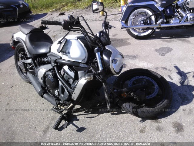 JKAENEB15FDA05137 - 2015 KAWASAKI EN650 B WHITE photo 1