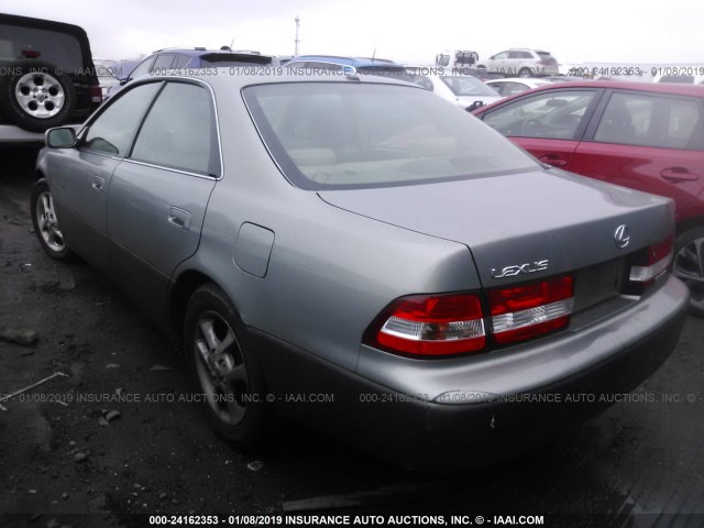 JT8BF28GX10310743 - 2001 LEXUS ES 300 SILVER photo 3