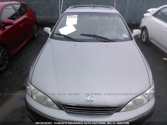 JT8BF28GX10310743 - 2001 LEXUS ES 300 SILVER photo 6