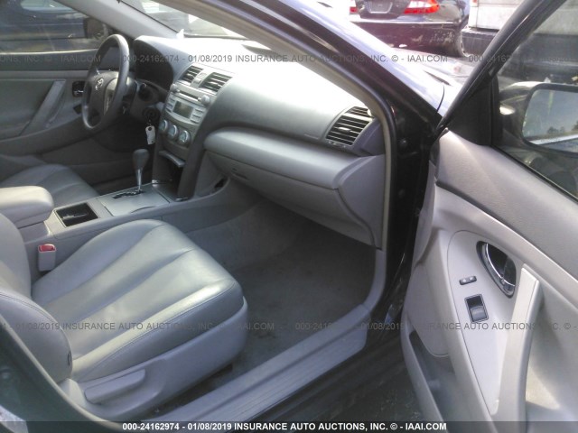 4T1BE46K48U244941 - 2008 TOYOTA CAMRY CE/LE/XLE/SE BLACK photo 5