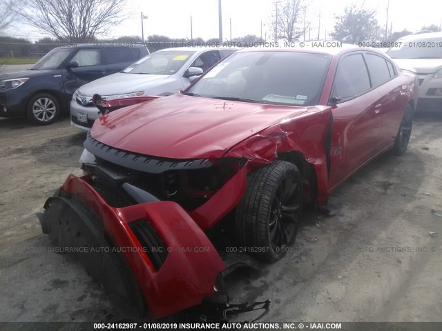 2C3CDXBG9JH316261 - 2018 DODGE CHARGER SXT RED photo 2