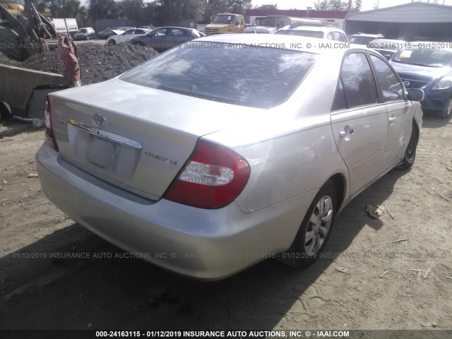 4T1BE32K24U922970 - 2004 TOYOTA CAMRY LE/XLE/SE SILVER photo 4