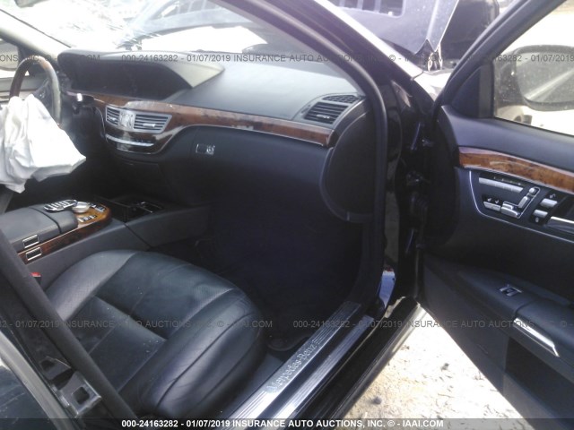 WDDNG71X38A226776 - 2008 MERCEDES-BENZ S 550 BLACK photo 5