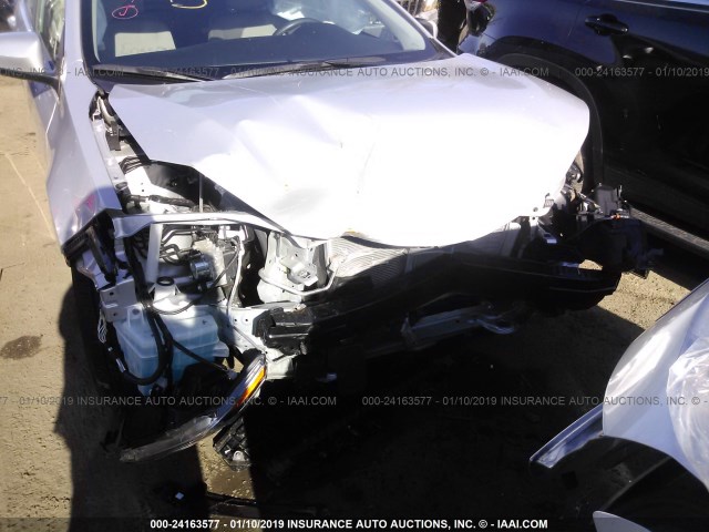 2T1BURHE1GC580649 - 2016 TOYOTA COROLLA L/LE/LE PLS/PRM/S/S PLS SILVER photo 6