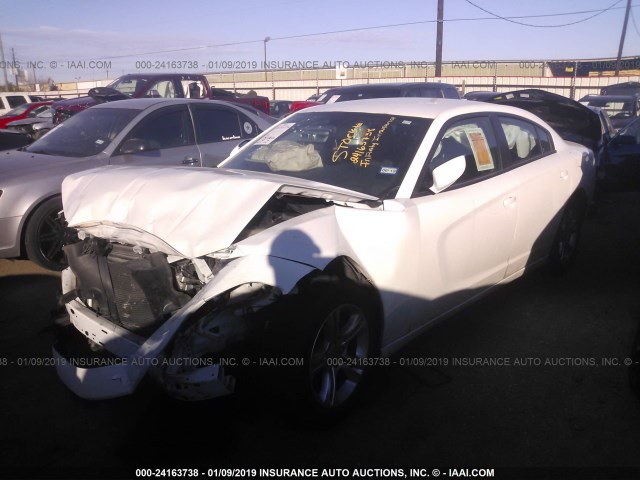 2C3CDXBGXFH896904 - 2015 DODGE CHARGER SE WHITE photo 2