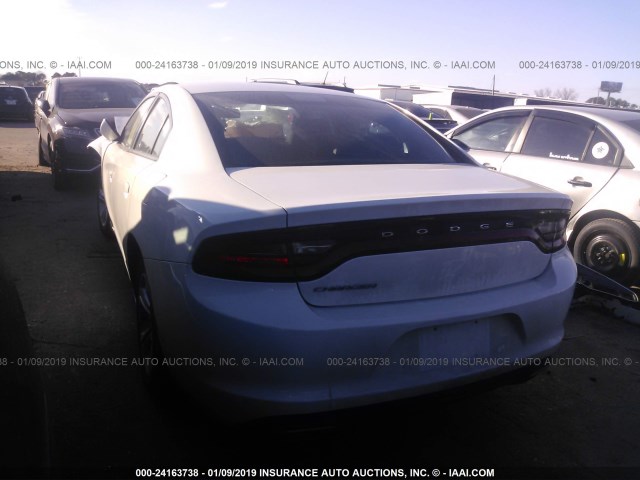 2C3CDXBGXFH896904 - 2015 DODGE CHARGER SE WHITE photo 3