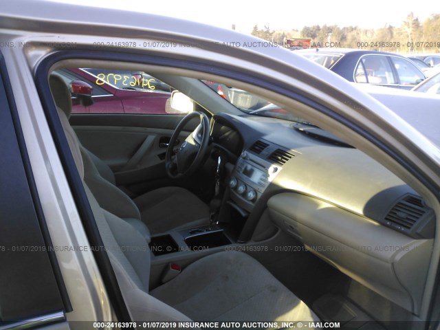 4T1BE46K49U836308 - 2009 TOYOTA CAMRY SE/LE/XLE თაფლისფერი ფოტო 5