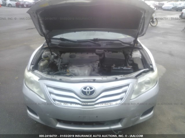 4T1BF3EK5AU088259 - 2010 TOYOTA CAMRY SE/LE/XLE SILVER photo 10