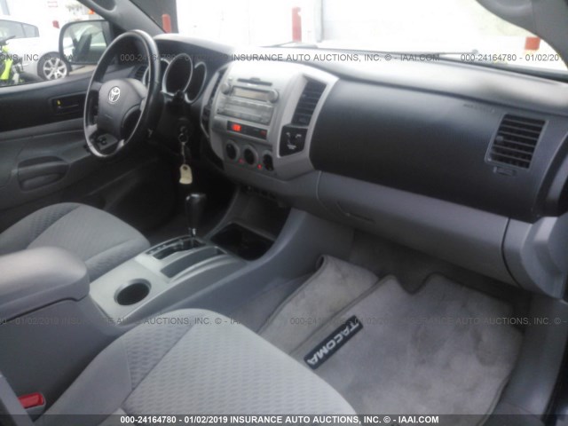 5TEUU4EN3AZ748888 - 2010 TOYOTA TACOMA ACCESS CAB შავი ფოტო 5