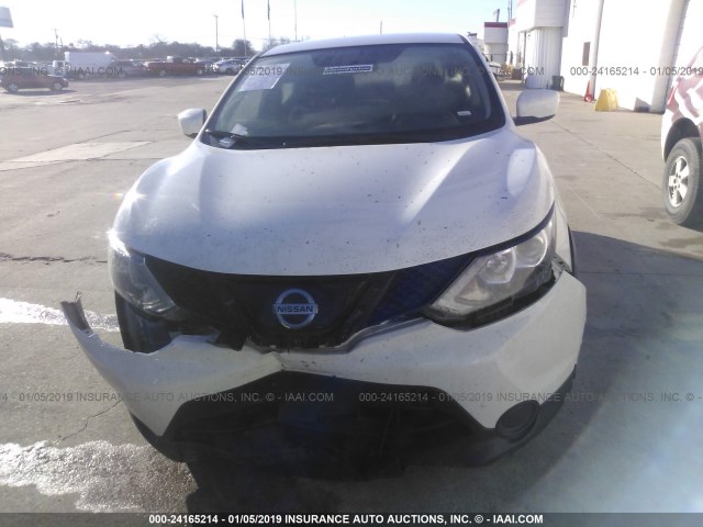 JN1BJ1CR3JW256589 - 2018 NISSAN ROGUE SPORT S/SV/SL WHITE photo 6