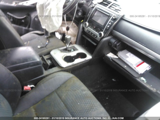 4T1BF1FK4DU240488 - 2013 TOYOTA CAMRY L/SE/LE/XLE 黑色 照片 5